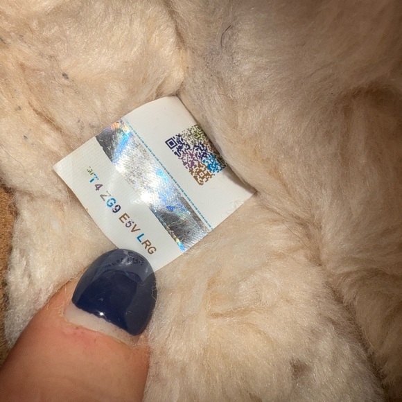 Like New Tasman chestnut Uggs!! - Picture 8 of 10